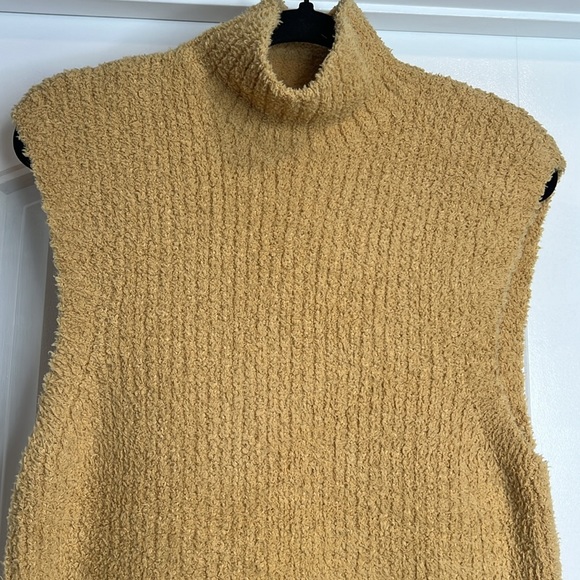 Zara Chenille Back Open Knit Sweater Vest High Neck Mustard. Size Small.‎ - Picture 7 of 12